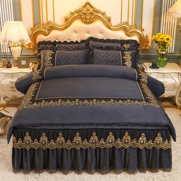 

bedding sets europe vintage velvet comforter duvet cover double luxury embroidery lace  king size quilted bedspread soft