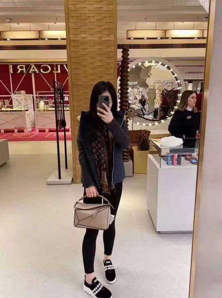 

holdermonika royiwei mini large, medium small stitching geometric saddle balloon single shoulder cross bag for men and womenhandbag hook