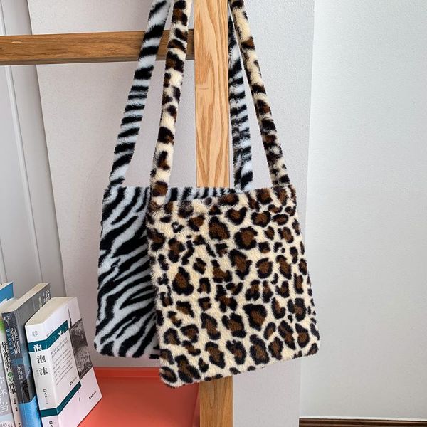 

fashion exquisite shopping bag casual leopard print crossbody handbag autumn women plush shoulder messenger cross body