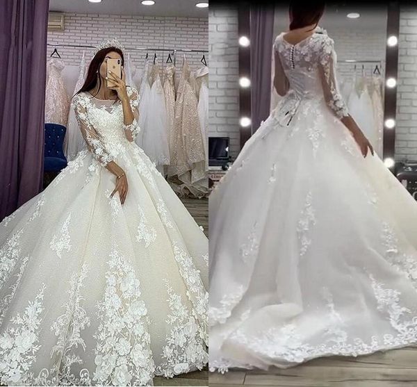 

vestidos de novia 3/4 long sleeves princess ball gown wedding dresses 2021 vintage 3d floral lace appliqued scoop neck puffy bridal gowns ar, White