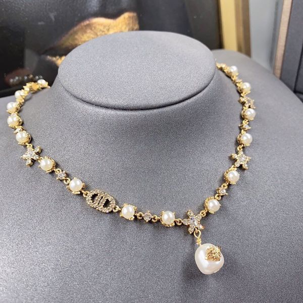 

designer jewelry 2021 new family tassel pearl letter necklace, wind show atmosphere, must for women in the workplace, Silver