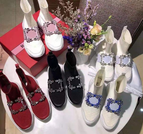 

reproduction of famous brand sports shoes. the classic appearance pattern has an unparalleled high standard. worth collecting by luxury play