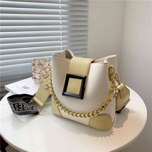 

2022 factory outlet texture soft leather women's korean fashion trendy one bucket wide shoulder strap messenger bag x2i5