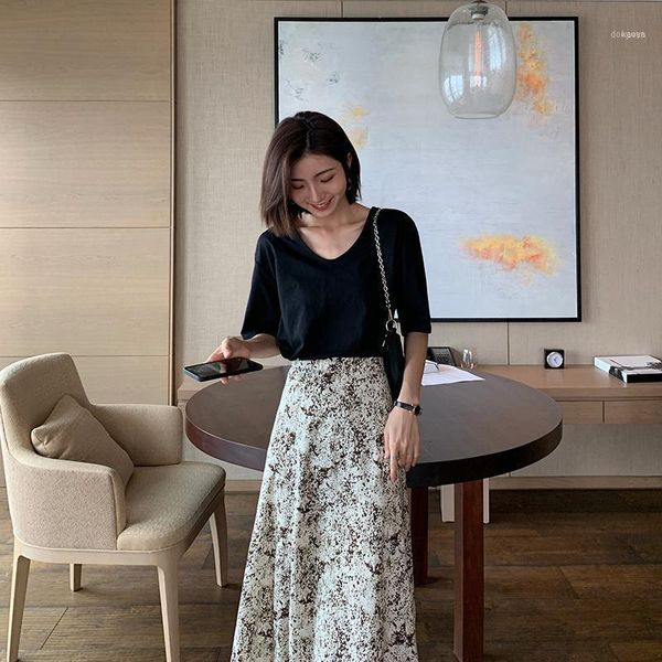 

high waist was thin first love floral skirt female spring and summer 2021 small a word long skirt1, Black
