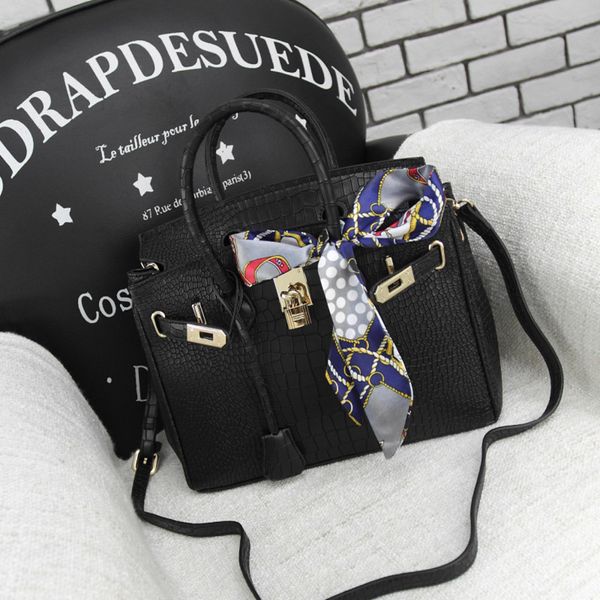

2021 new fashion alligator hand women's bag one shoulder crossbody