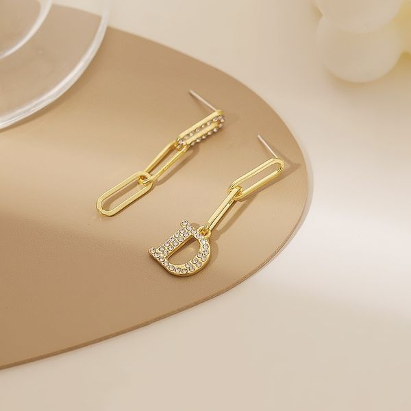 

s925 silver needle korean asymmetric new diamond inlaid letter d chain temperament net red personality earrings, Black