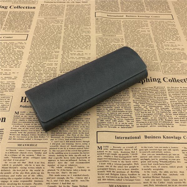 

small shells pattern leather reading glasses case