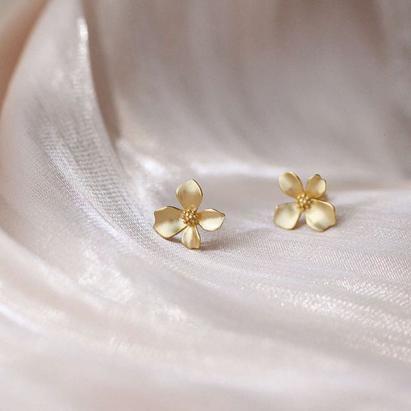 

runxin small flower earrings fashion inlaid simple earrings fresh
