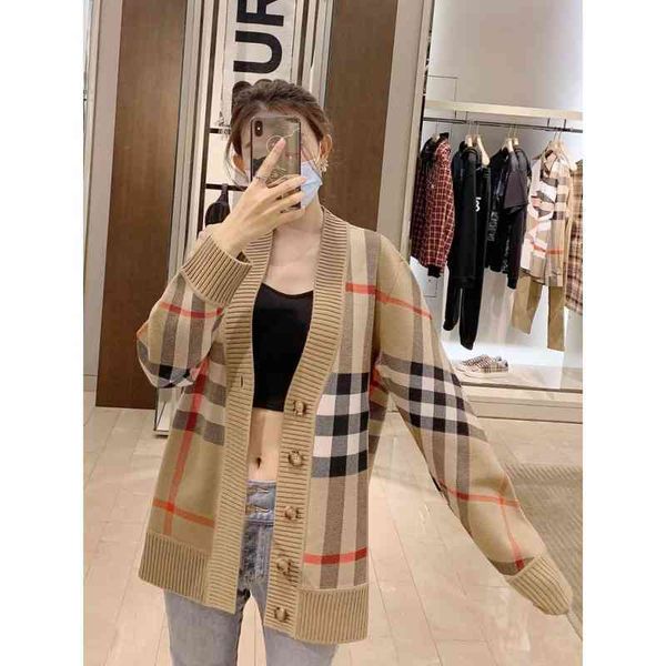 

a classic plaid stripedjacket, jackets, women's jackets cardigan coat over new trend sweater for winter 2021, Black;brown