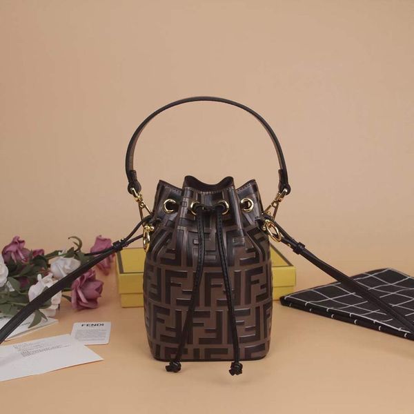 

2021 star same fashion bucket portable messenger bag