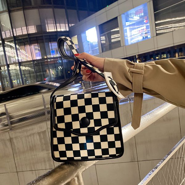 

checkerboard single shoulder women's 2021 new fashion ins minority canvas messenger bag armpit small square bag