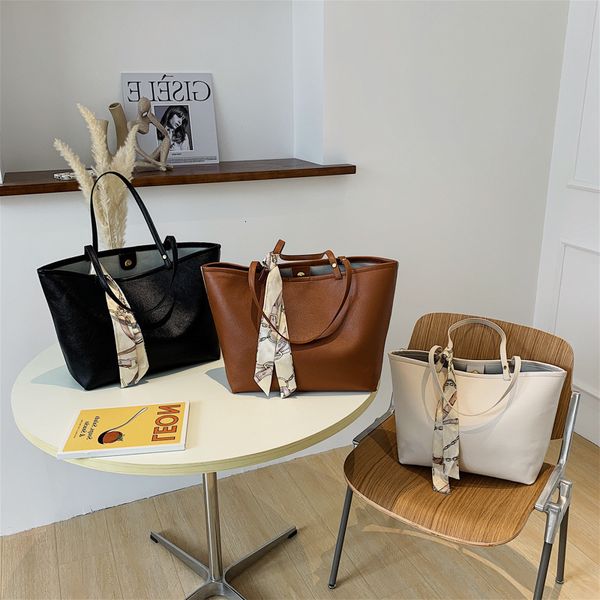 

popular silk scarf large capacity tote bag women's 2021 new trend hand women