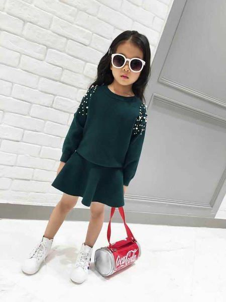 Set di abbigliamento per ragazza lavorato a maglia con perline Maglione a maniche lunghe tinta unita + gonna 2 pezzi Abiti per bambini 2-6Y B64 210610