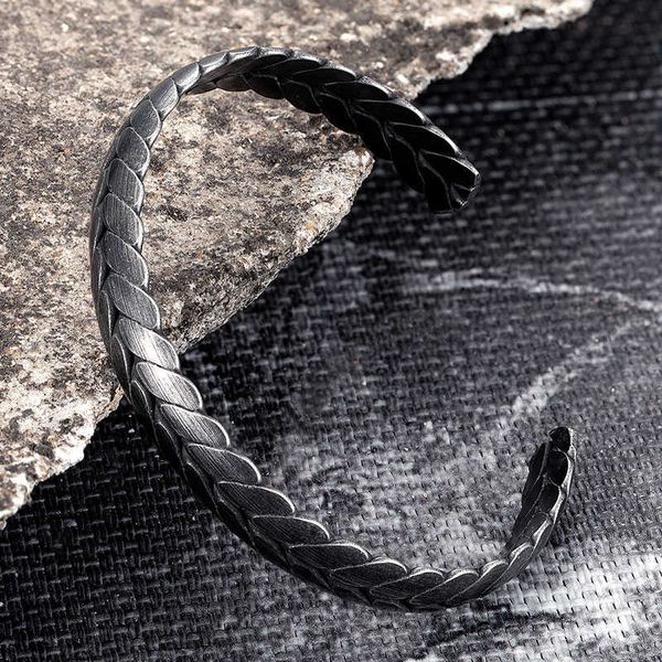 

vintage black bangle men bracelet handmade punk rock stainless steel motorcycle jewelry accessories wholesale for boyfriend gift q0722