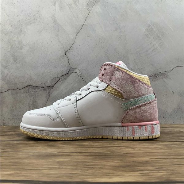

1 i mid basketball shoes womens 1s white ice cream designer sports sneakers ship with size eu36-39