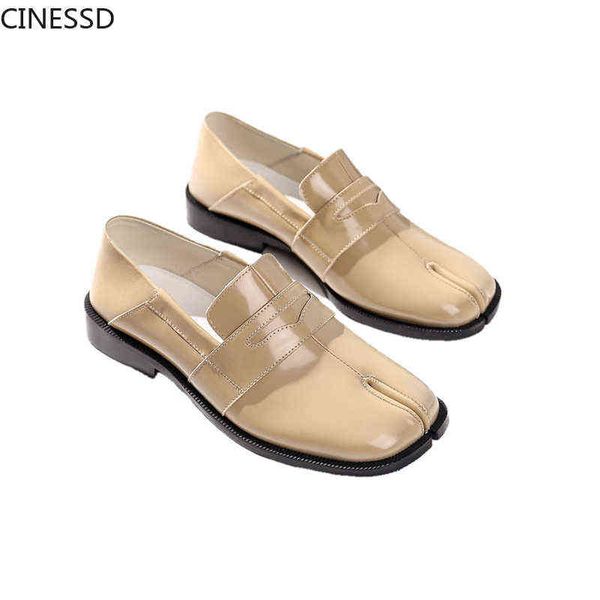 

sandals women split toe ninja tabi pumps genuine leather loafers cow with wool square low heel real casual shoes 220310, Black