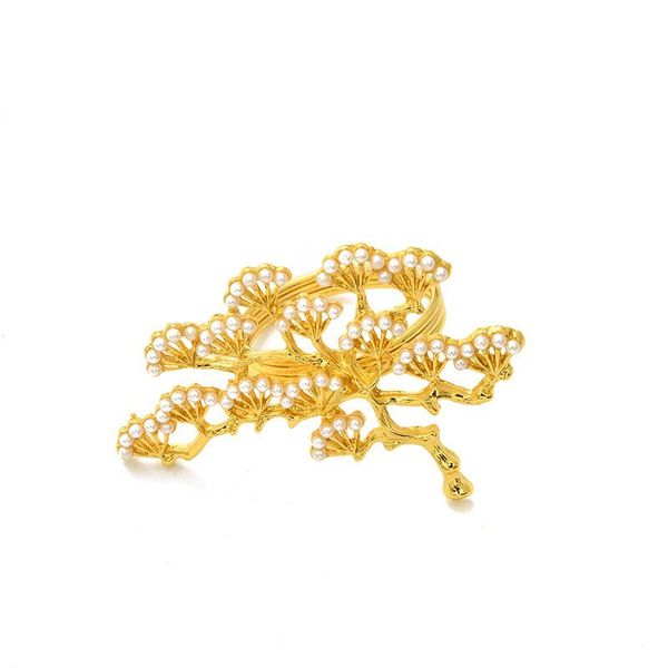 

napkin rings 8pcs/metal gold creative pine ring is used for western el wedding banquet and other party table decorations