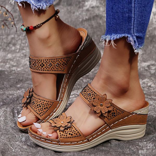 

slippers women beautiful flat sandals fashion thick bottom increased flowers pattern beach (size 35-43), Black