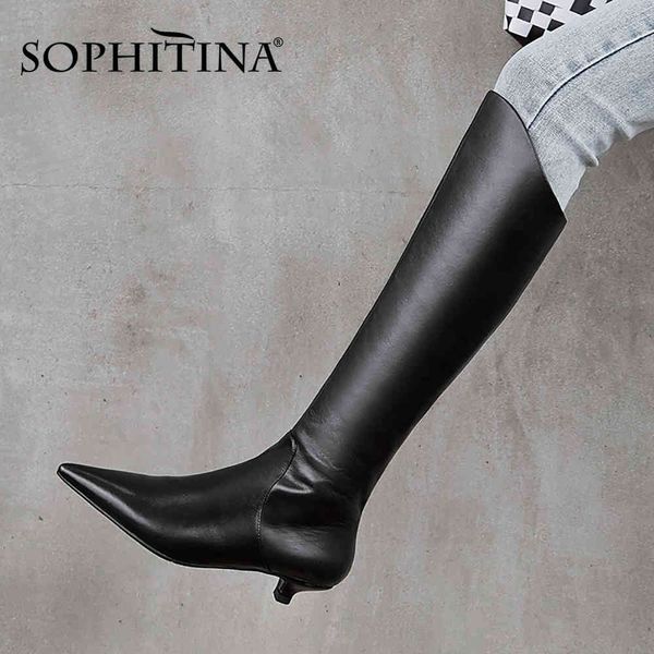 Sophitina женские колены высокие сапоги сексуальные заостренные носки качества замшевые кожи с низким котенком каблук панк мотоцикл зимняя ботинка обувь PO709 210513