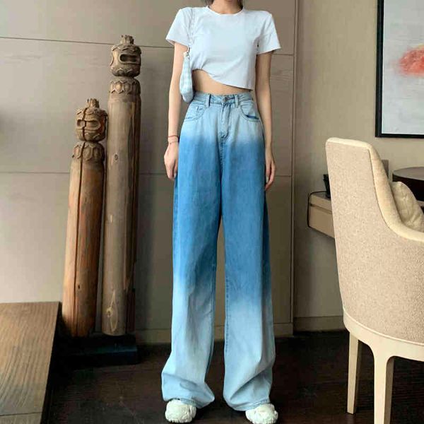 

high-rise jeans with long-legged trousers, Blue