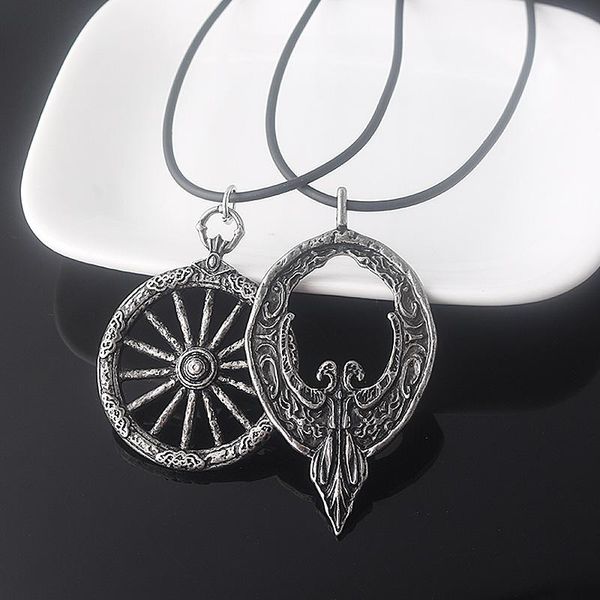 

pendant necklaces game bloodborne necklace crow wheel badge women and men fans cosplay props jewelry gift, Silver