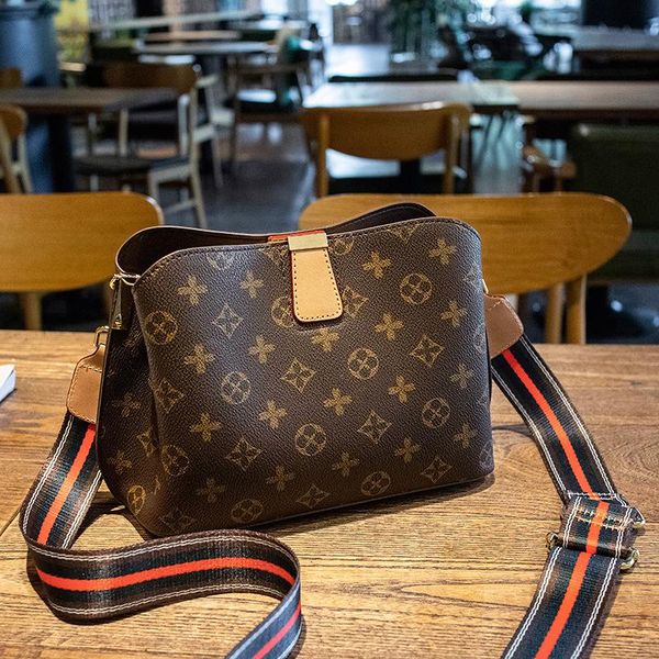 

evening bags 2021 fashion all-match crossbody single shoulder wide strap printing small square bag purses and handbags sac luxe