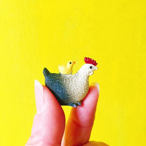 

decorative objects & figurines 1 pcs/hen with chick /fantasy miniatures/lovely animals/fairy garden gnome/moss terrarium decor/crafts/bonsai