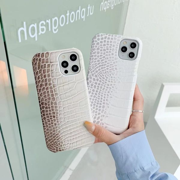 

fashion leather phone cases for iphone 12 11 pro max mini xr xsmax x/xs 7p/8p/8/ designers really cover case serpentine 2-color wholesale