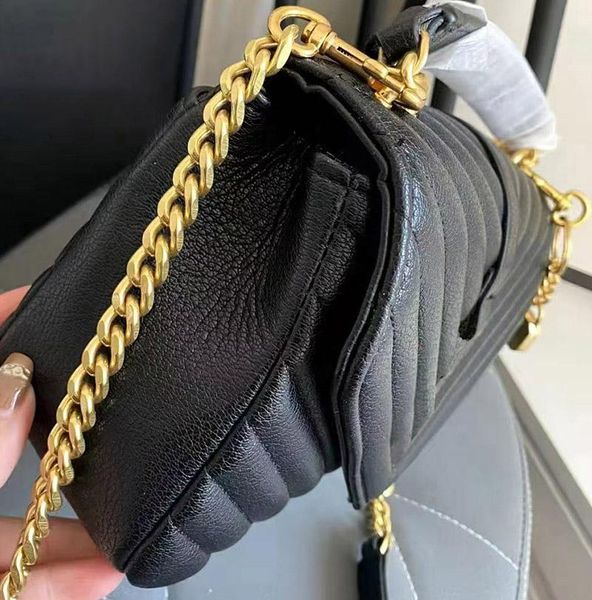

2021 brand ladies hand lock bags messenger shoulder leather large capacity with original box and dust bag for fast delivery