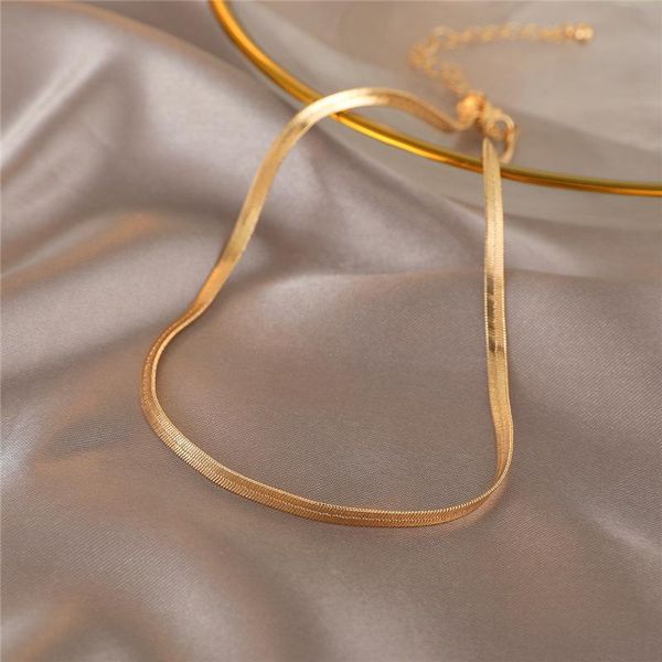 

the simple design korean snake bone necklace jewelry cold clavicle pendant short niche chokers, Golden;silver