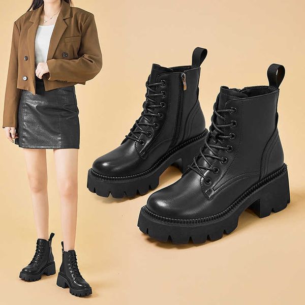 

short 2021 autumn and winter new thick women's boots fashionable high heels martin versatile fashion boots trend, Black