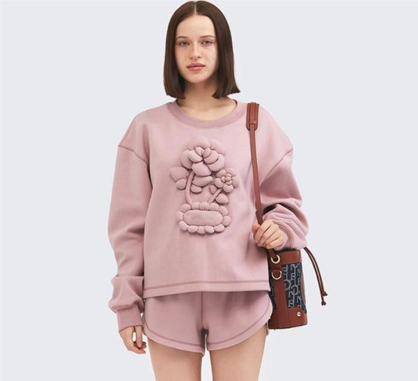 

women's hoodies & sweatshirts 2021 autumn winter design sense long sleeve short three-dimensional flower round neck loose pullover, Black