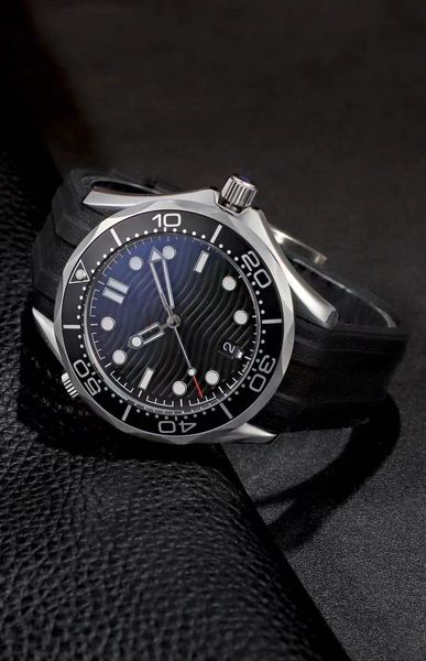 

diving king of rubber belt wristwatches automatic mechanical men leisure luxury watch crime wave grain black white blue summer necessary des, Slivery;brown