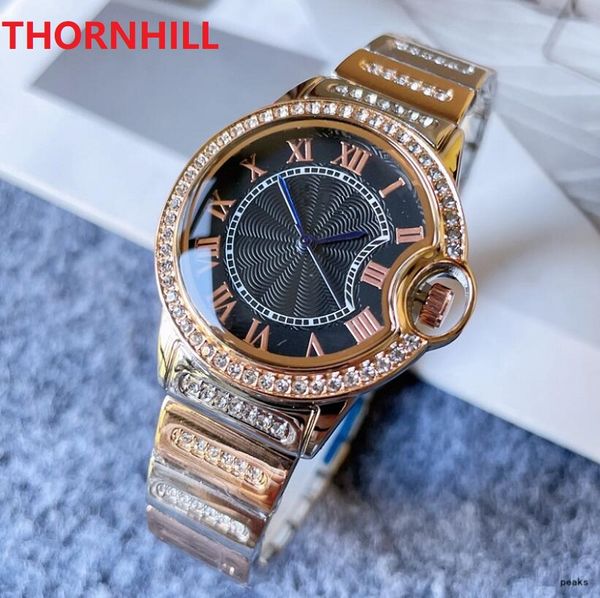 Orologio al quarzo modello bello di alta qualità 35mm orologi da donna causali in acciaio inossidabile pieno Orologi da polso con anello di diamanti Orologio da donna di lusso