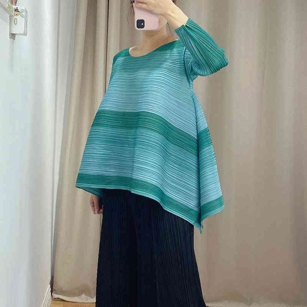 

knits miyake fold o-neck long sleeve print loose t-shirt, White