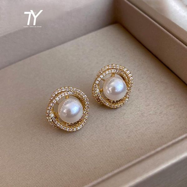 

stud 2021 unusual geometric whirlpool shape pearl earrings for woman exquisite fashion jewelry party luxury accessories, Golden;silver