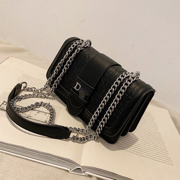 

design bags female 2021 new trend fashion chain small square bag net red hand bill lading shoulder messenger bag