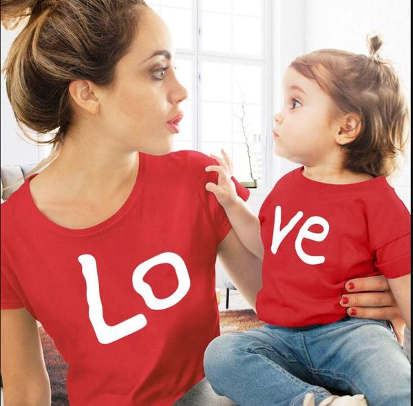 Amor família combinando roupas de algodão vermelho mãe e filha vestir impressão t-shirt mamãe me vestem bebê crianças menina menino roupa