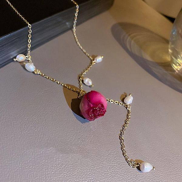 

chains 2021 design light luxury rose pearl necklace, Silver