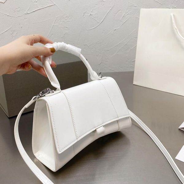 

luxurys designer handbags graffiti 2021 bag balencaiga handbags purses full range wholesale women crossbody bag brand bb