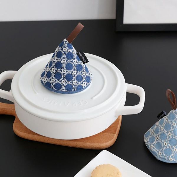 

oven mitts anti-scalding triangle pot gloves handle hat kitchen insulation cloth clip covers