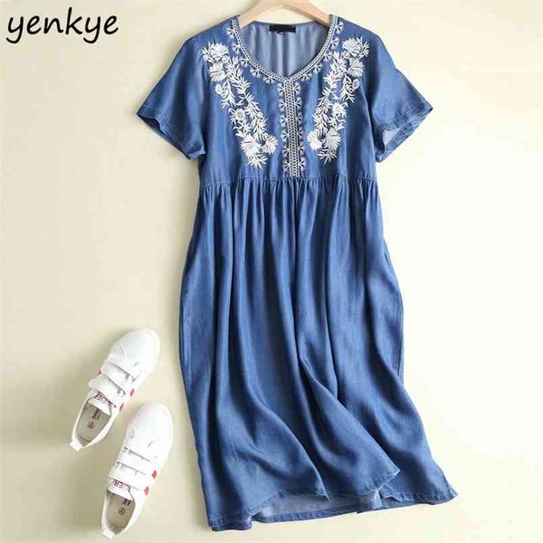 Floral Bordado Soft Blue Denim Dress Mulheres V Neck Manga Curta A-Linha Casual Verão Plus Size Vestidos ApwM3312 210514