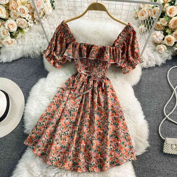 

two piece dress women's summer floral 2021 new french sweet puff sleeve print short square collar pleated a-line vintage beach mt4, White