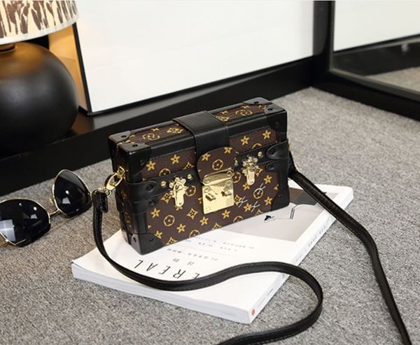 

box shape bag lock buckle one shoulder messenger design fashion small square bags retro vintage british style female mini purse