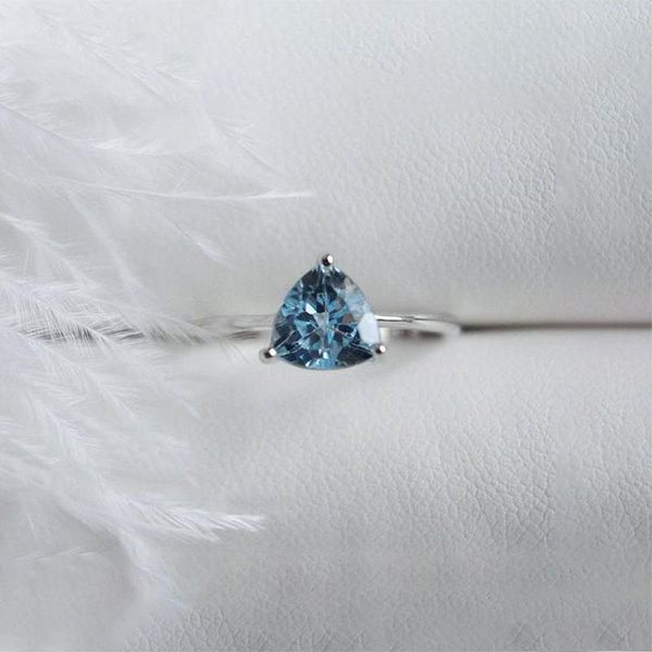 

cluster rings s925 silver inlaid zircon blue z geometric gemstone ring female simple small fresh send girlfriend gift jewelry, Golden;silver