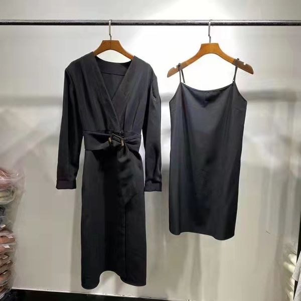 

designer women's dress 2022 spring/summer new classic little black dress v-neck long sleeve retro dresses casual comfort skirt s  l si, Black;gray