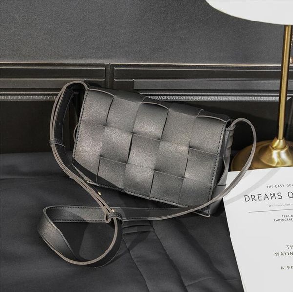 

factory wholesale men bag joker atmosphere black knitting messenger bags street trend plaid shoulder handbag outdoor leisure leather fashion, Black;red