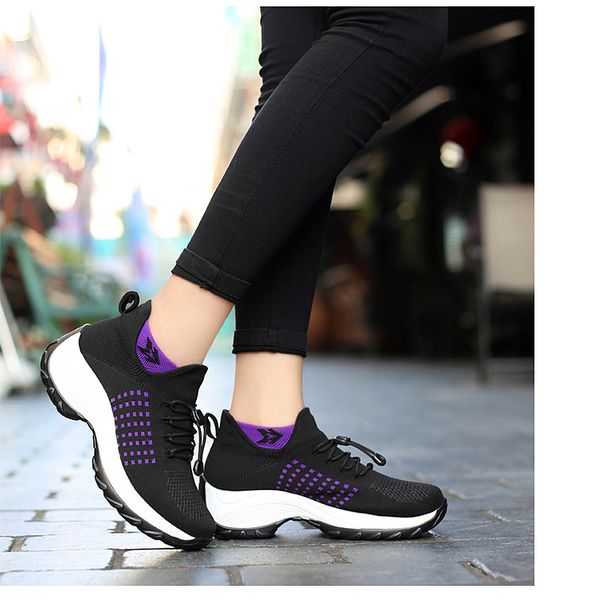 

women's shoes autumn 2021 new breathable soft-soled running shoes casual sports shoe women nd111