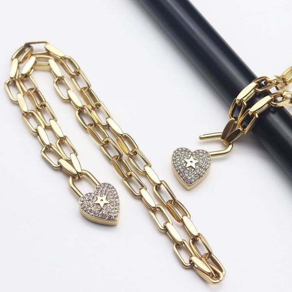 

d family lock love neck chain necklace female dijia net red heart small exaggerated hip hop bracelet, Golden;silver
