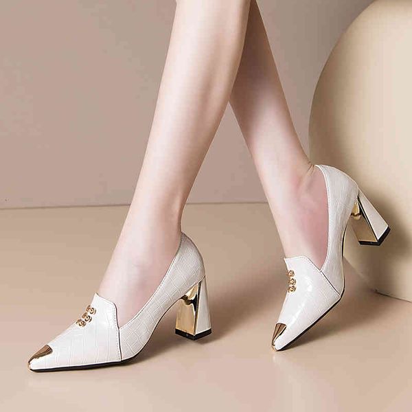 

sandals woman wearing patent shoes high heels pointed to toe pumps recording metal black white wedding 8328c fdxd